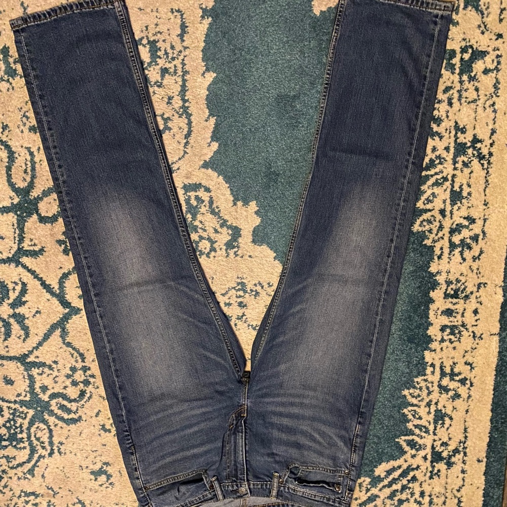 Men’s Levi’s jeans